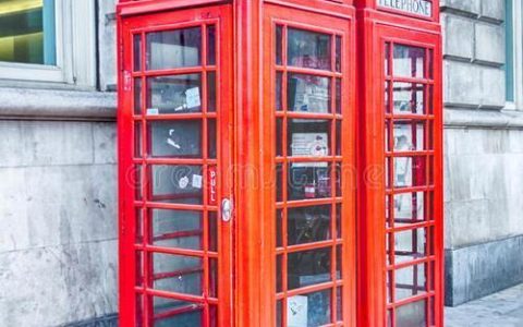 固话亭：曾经的城市风景，如今的时代记忆