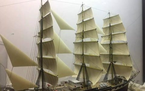 克鲁森施滕号：一艘传奇的四桅帆船