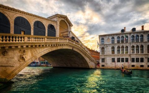 即时通信软件：跨越时空的交流桥梁